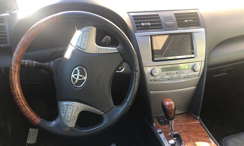 Toyota Camry 2010 To...