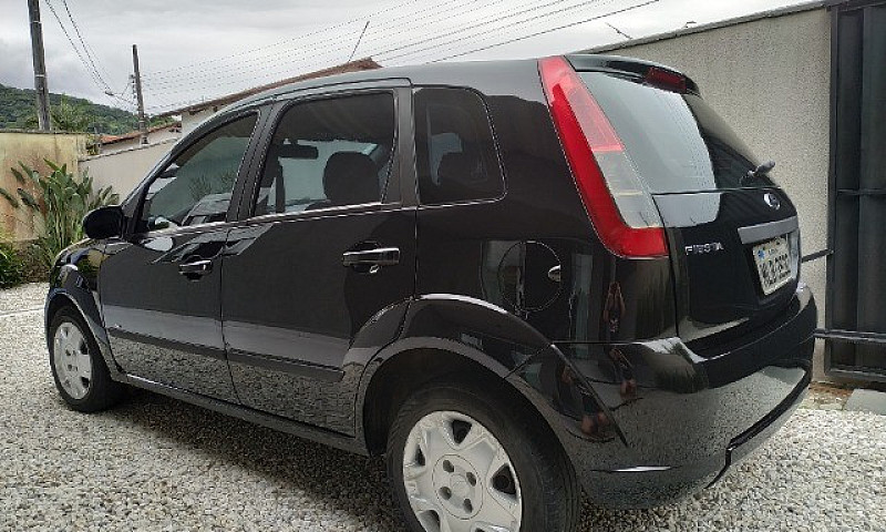 Ford Fiesta Em Perfe...