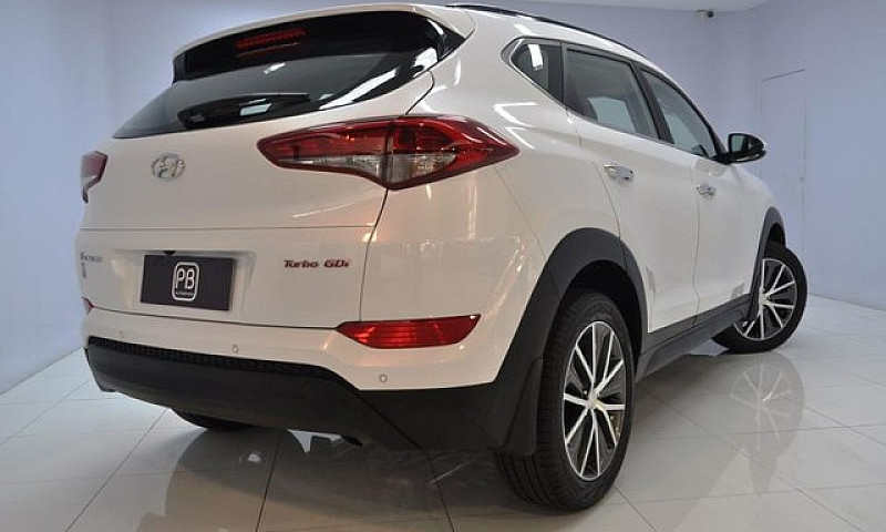 Hyundai Tucson 1.6 1...