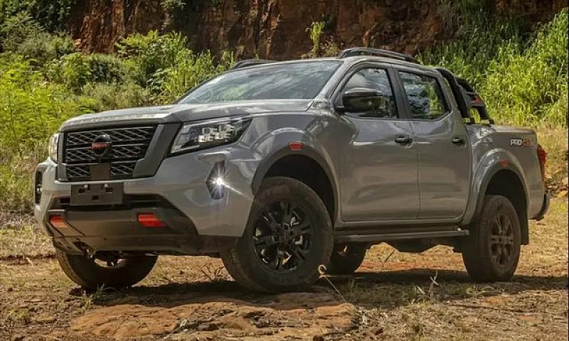 Nissan Frontier 2.3 ...