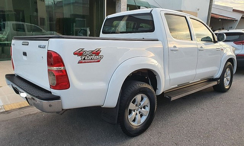 Hilux Sr 2013 4X4  /...