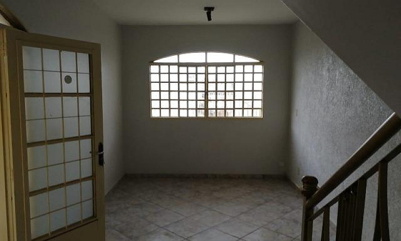 Casa De 2 Pavimentos...