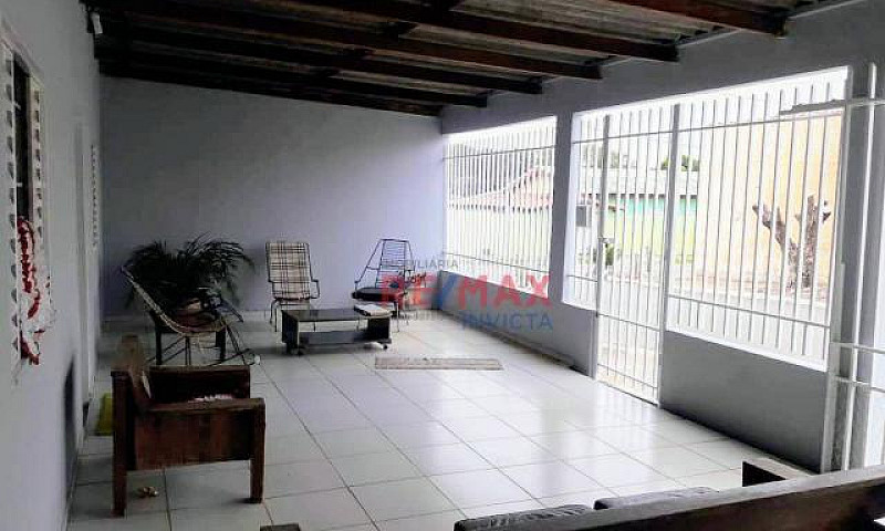 Casa Com 3 Dormitóri...