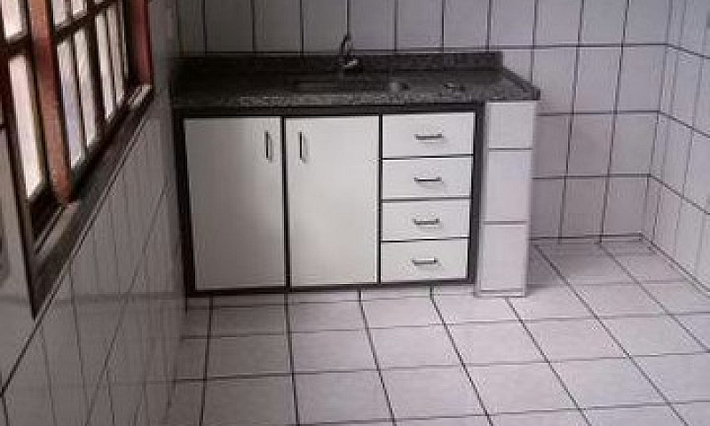 Aluga-Se Um Apartame...