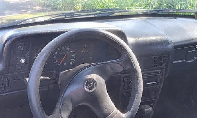 Chevrolet Kadett 1.8...