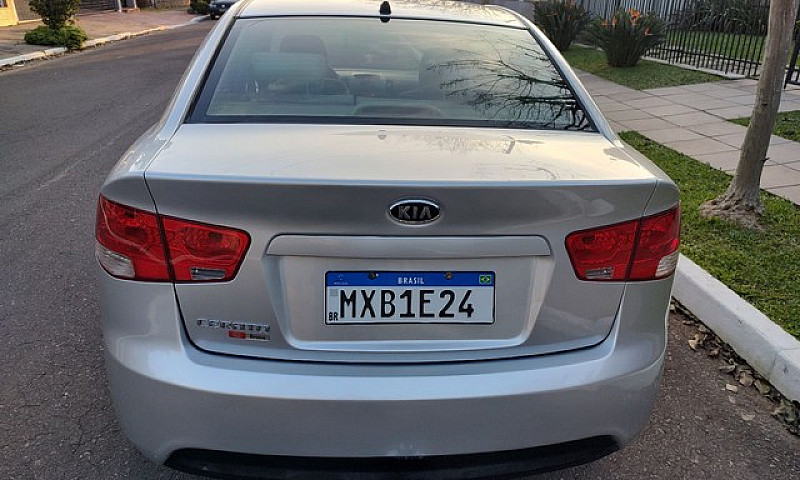 Kia Cerato 1.6  Ex2 ...