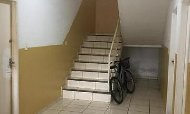 Aluga-Se Apartamento...