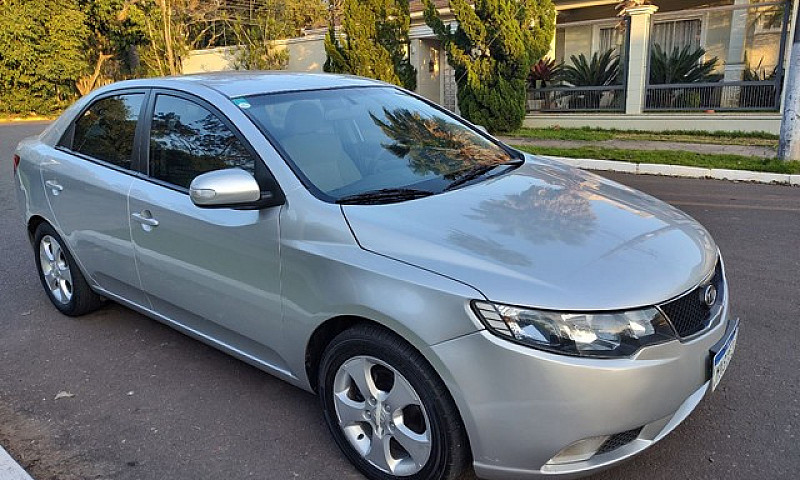 Kia Cerato 1.6  Ex2 ...