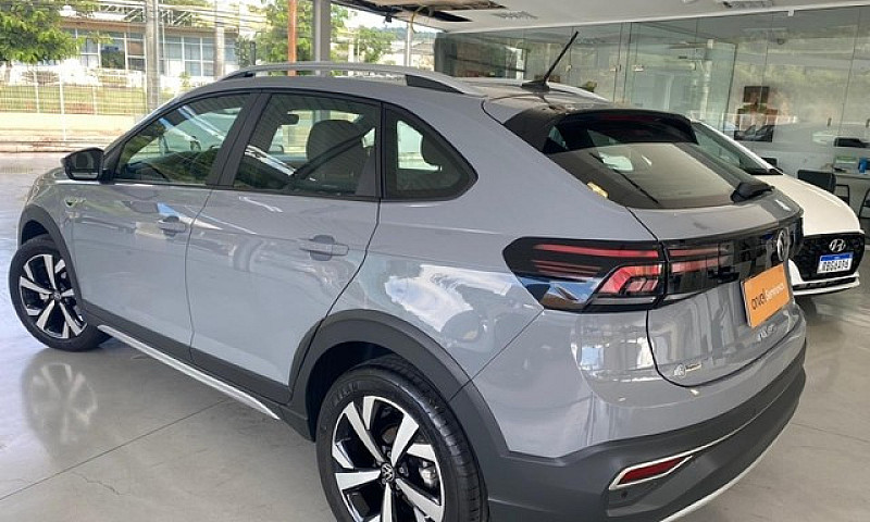 Volkswagen Nivus Hig...