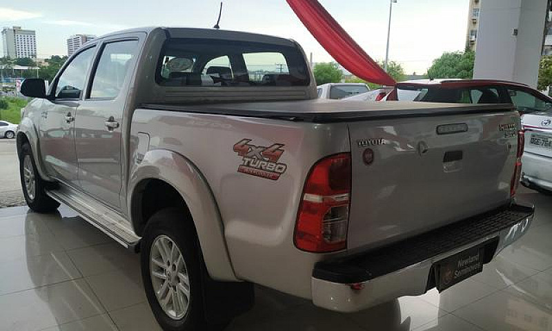 Hilux 3.0 Srv 4X4...