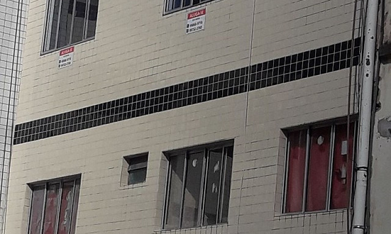 Aluga-Se Apartamento...