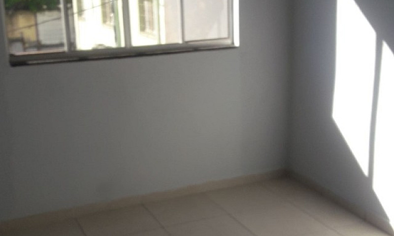 Aluga-Se Apartamento...