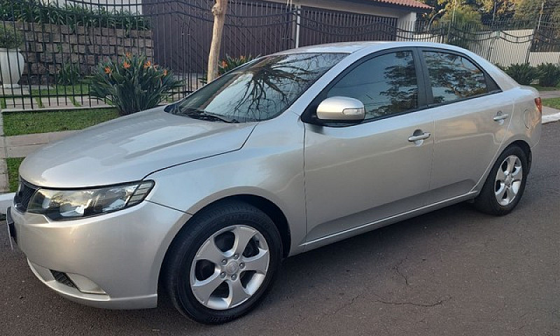 Kia Cerato 1.6  Ex2 ...