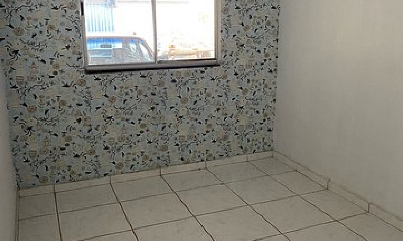 Aluga-Se Casa...