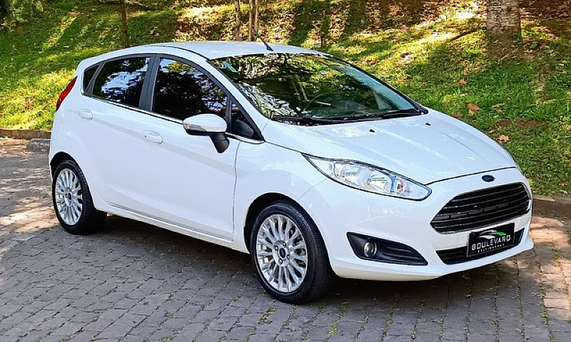 Ford New Fiesta Tita...