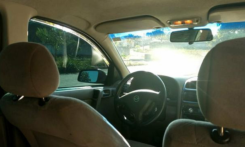 Astra Sedan Completo...