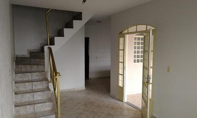Casa De 2 Pavimentos...