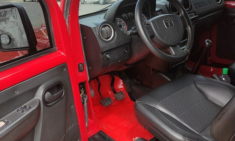 Jeep Troller ...
