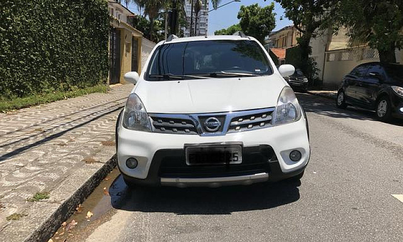 Vende-Se Nissan Livi...