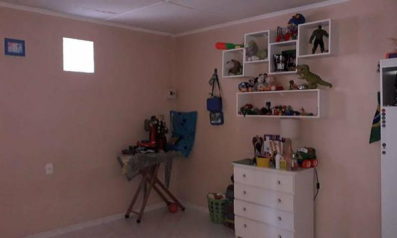 Alugo Quarto! Leia A...