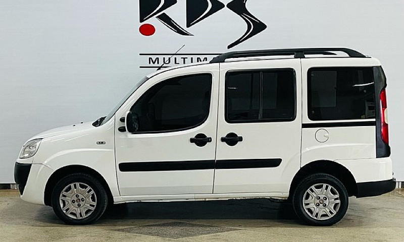 Doblo 2013 Essence 7...