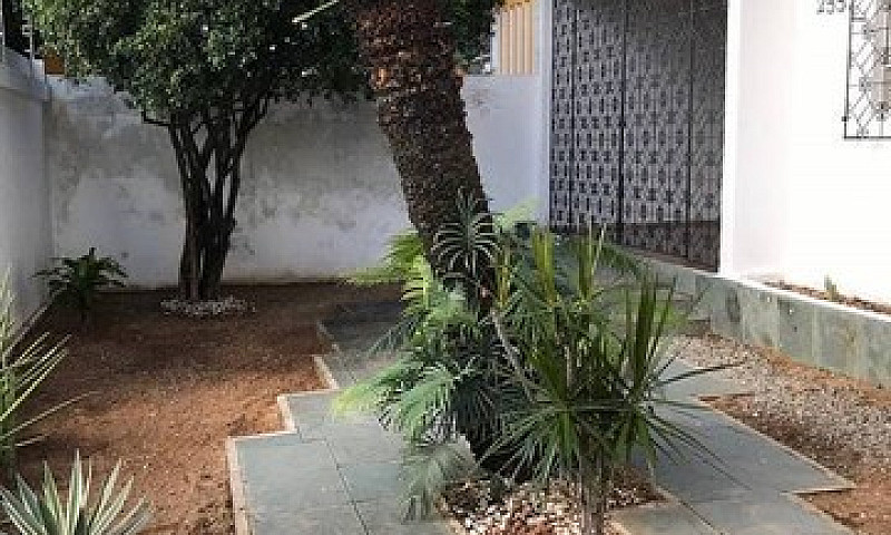 Vendo Casa No Bairro...