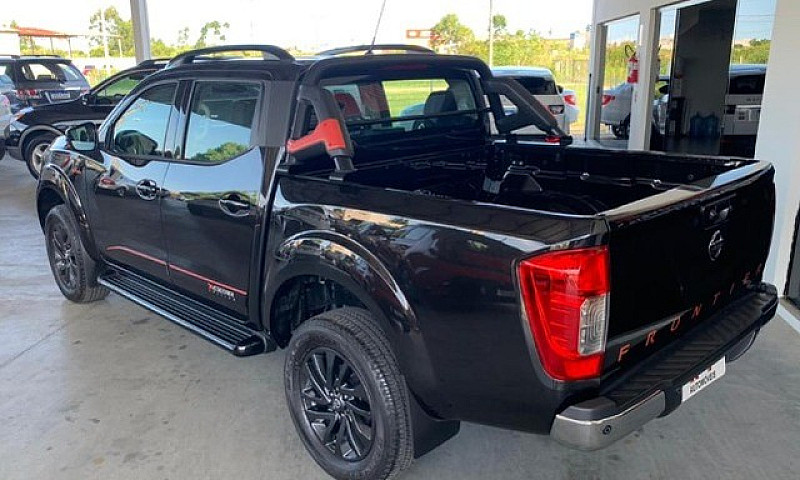 Nissan Frontier X  G...