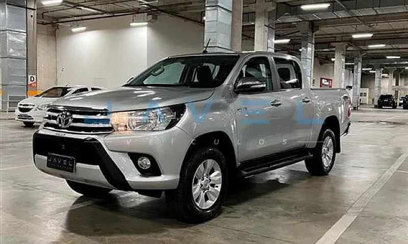 Toyota Hilux 2.8 Srv...