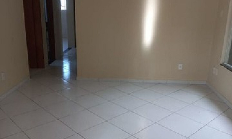 Casa Com 3 Dormitóri...
