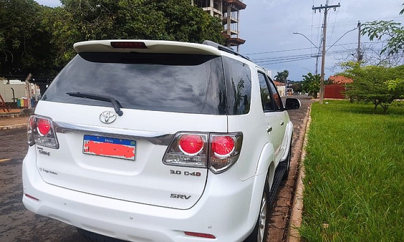 Hilux Sw4...