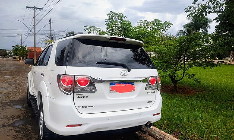 Hilux Sw4...
