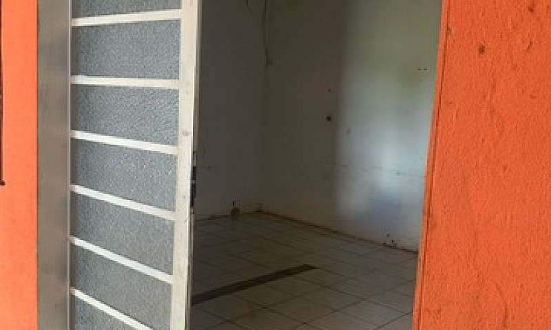 Vendo Uma Casa No Re...