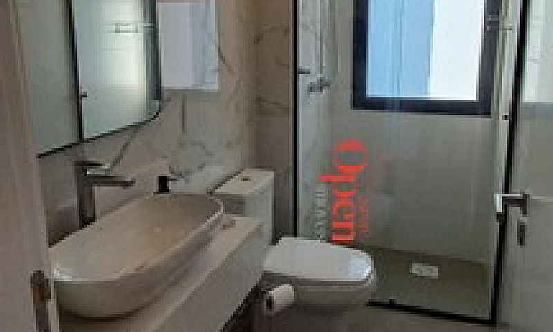 Apartamento De Alto ...