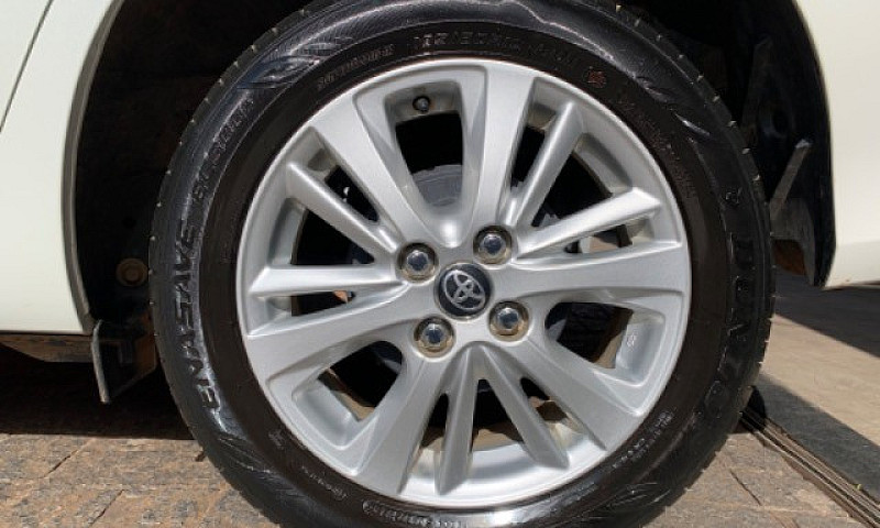 Yaris  2019 1.3 Auto...