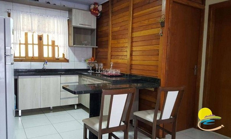 Casa Com 2 Dormitóri...
