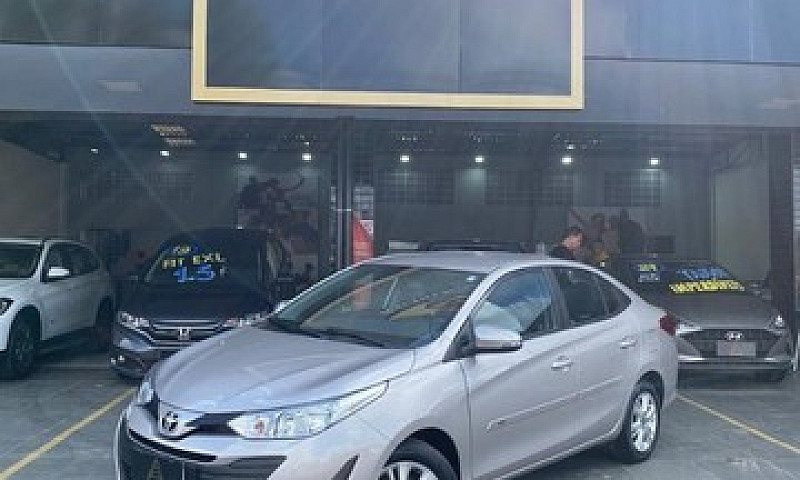Yaris Sedan Xl Aut 2...