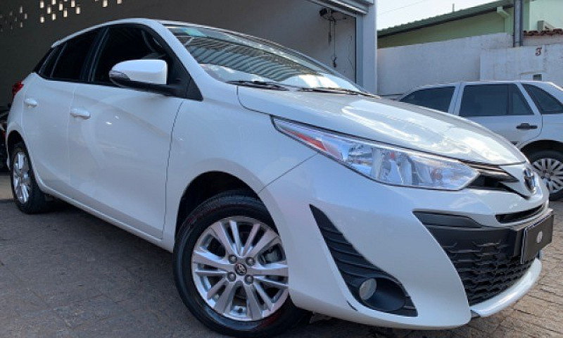 Yaris  2019 1.3 Auto...