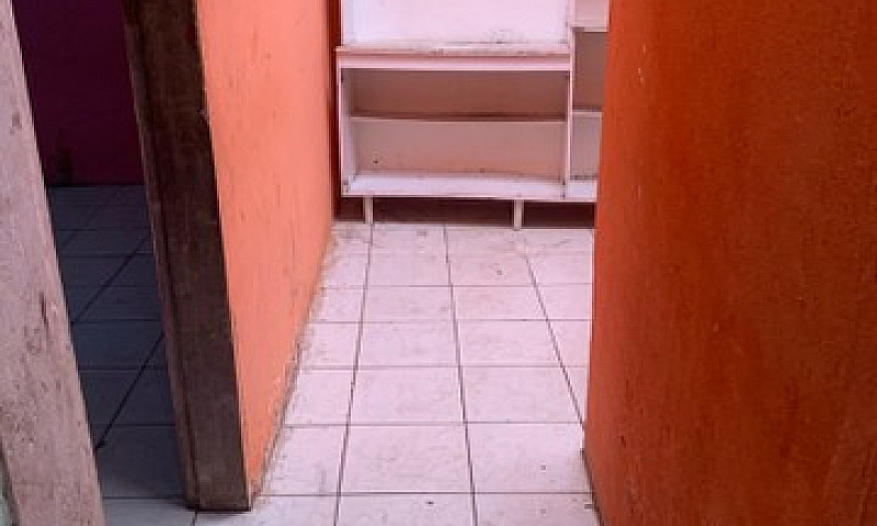 Vendo Uma Casa No Re...