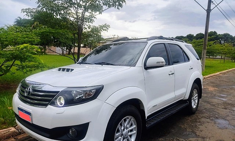 Hilux Sw4...