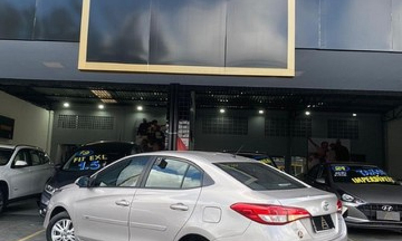 Yaris Sedan Xl Aut 2...