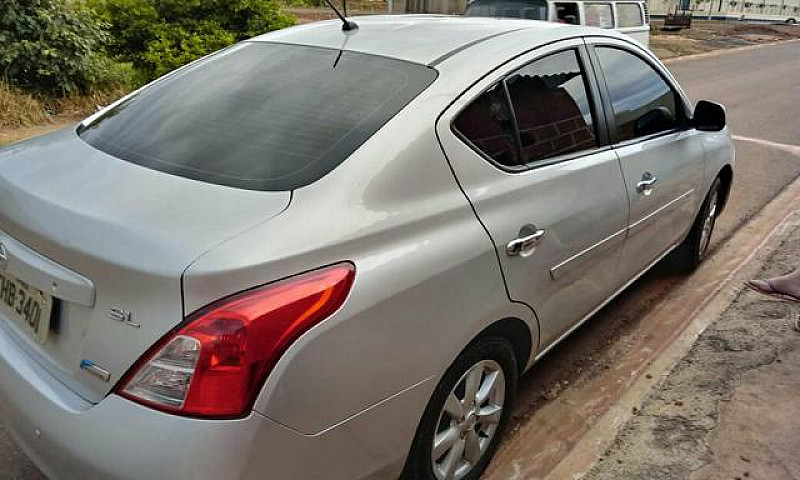 Nissan Versa 2013...