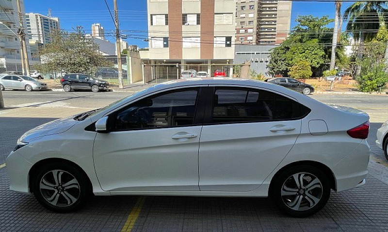 Honda City  1.5...