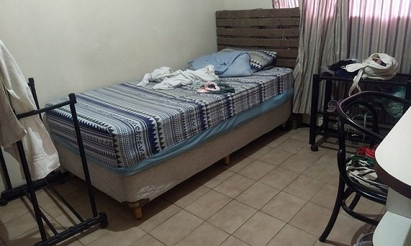 Quarto Individual Em...