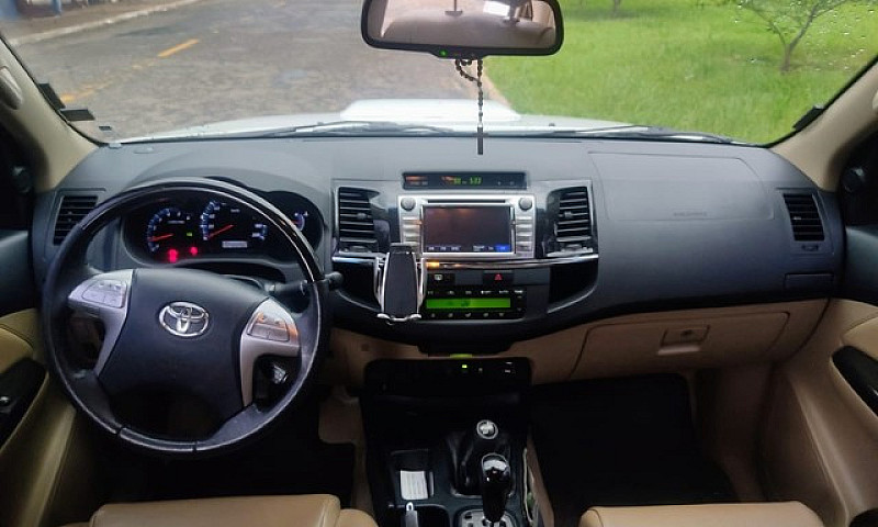 Hilux Sw4...