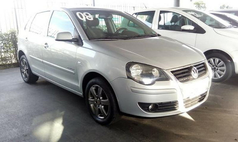 Vendo Polo Hatch 1.6...