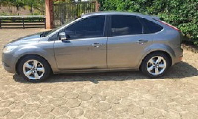 Ford Focus 1.6 Glx...