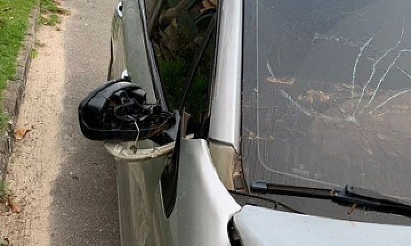 Peugeot 208 Batido...