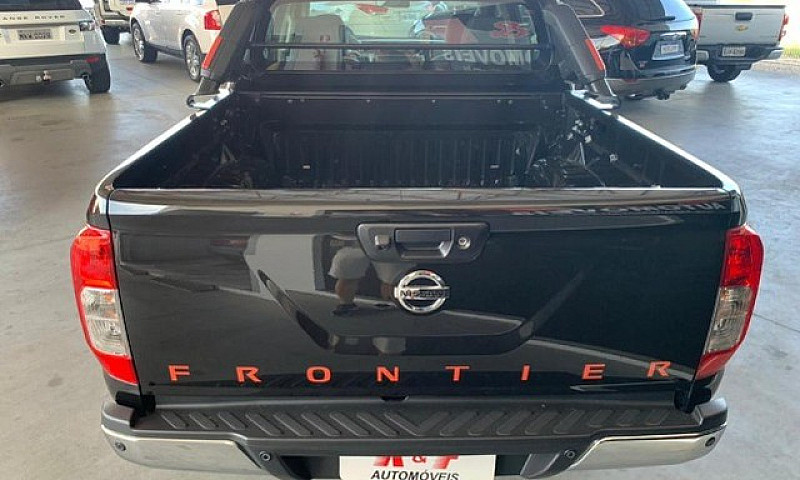 Nissan Frontier X  G...