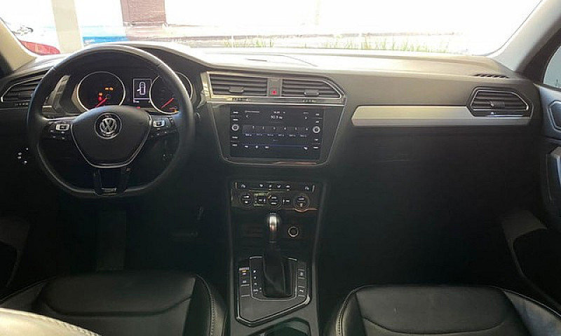 Volkswagen Tiguan 1....