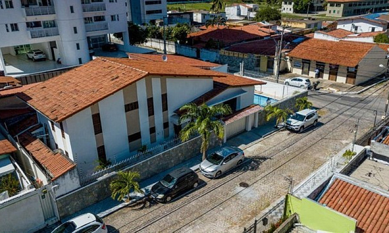 Casa Com 3 Quartos S...